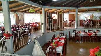 Estancia Campestre - 7 Robles
