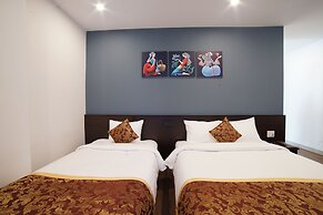 Gold Time Hotel