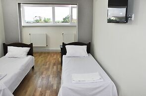Medelean Hotel - Hostel