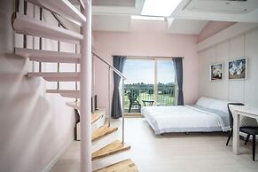 Oakra Resort