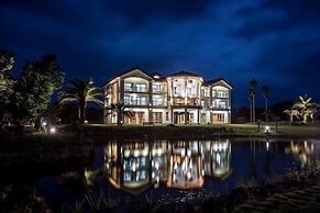 Oakra Resort