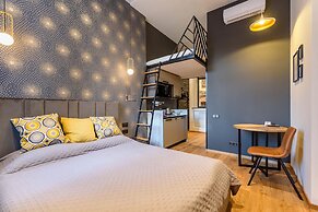 Apart104 Center