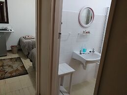 After8 B&B
