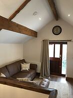 Cornwall Cottages - Helscott Barns
