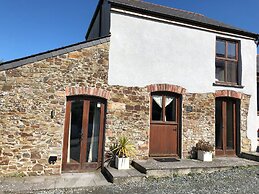 Cornwall Cottages - Helscott Barns