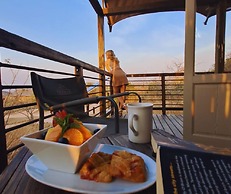 Ndhula Luxury Tented Lodge