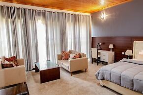 Ezra boutique villa