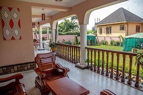 Ezra boutique villa