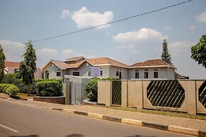 Ezra boutique villa