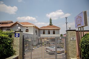 Ezra boutique villa