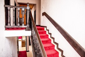 Ezra boutique villa