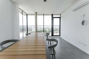 Lovely Business Loft Pool BBQ & Views