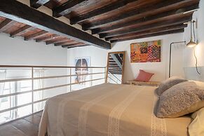 Serragli Loft by Mmega