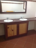 Livingstone Guest Farm - Hostel