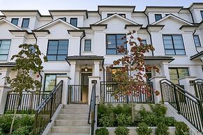 Modern Townhouse at Marine by Elevate Rooms