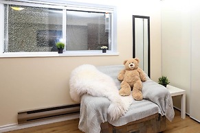 2bdr Suite UBC by Elevate Rooms