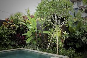 Dugul Hidden