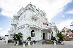 Sepia Hotel DaLat