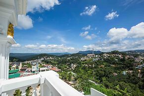 Sepia Hotel DaLat