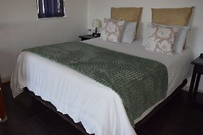 Oudtshoorn Homestay Accommodation