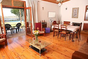 Oudtshoorn Homestay Accommodation