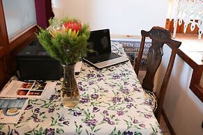 Oudtshoorn Homestay Accommodation