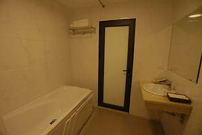 Anova 2 Hotel