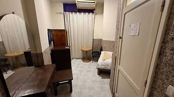 Canary Hotel