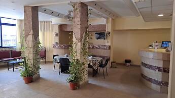 Canary Hotel