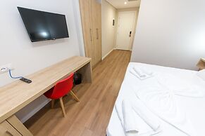 Class Hotel