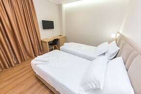 Class Hotel
