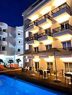Class Hotel