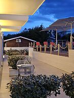 Class Hotel