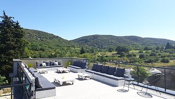 Hostel Les Terrasses du Roc