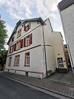 United - Hostel