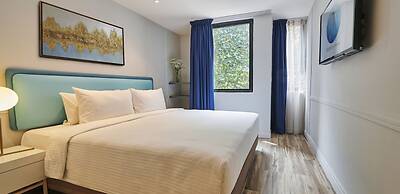 J-Hotel by Dorsett
