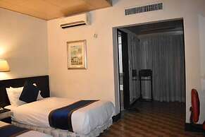 Al-safina Hotel