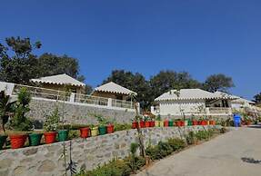 Charekh Food & Forest Resort