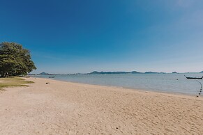 Blue Beach Grand Resort and Spa