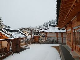 Donghae Hanok Donganjae