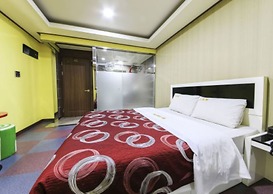 M Hotel