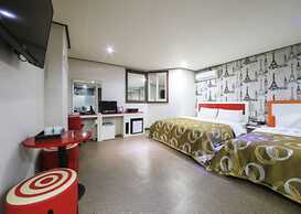 M Hotel