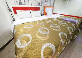 M Hotel