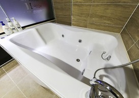 M Hotel