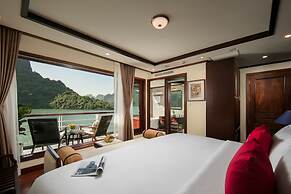 Heritage Cruises Cat Ba Archipelago