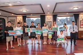 Heritage Cruises Cat Ba Archipelago