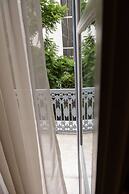 Athinas Street Inn
