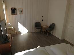 Lodèk Motel