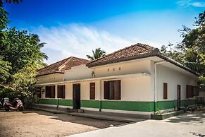 Hostel First Mirissa