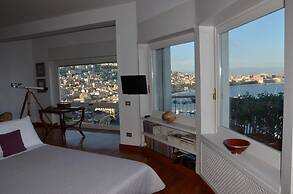 Suite 52